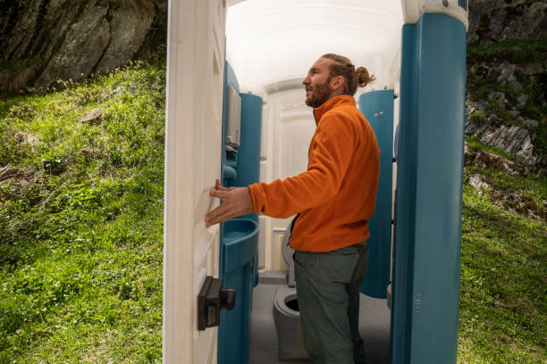 Portable Toilet Options We Offer in Wellman, IA